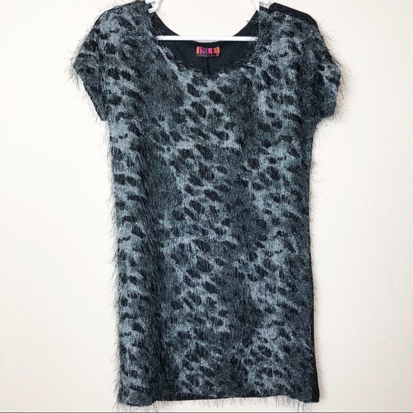 🏖 Isle Apparel Fringe Knit Leopard Dress J3 - Picture 1 of 5